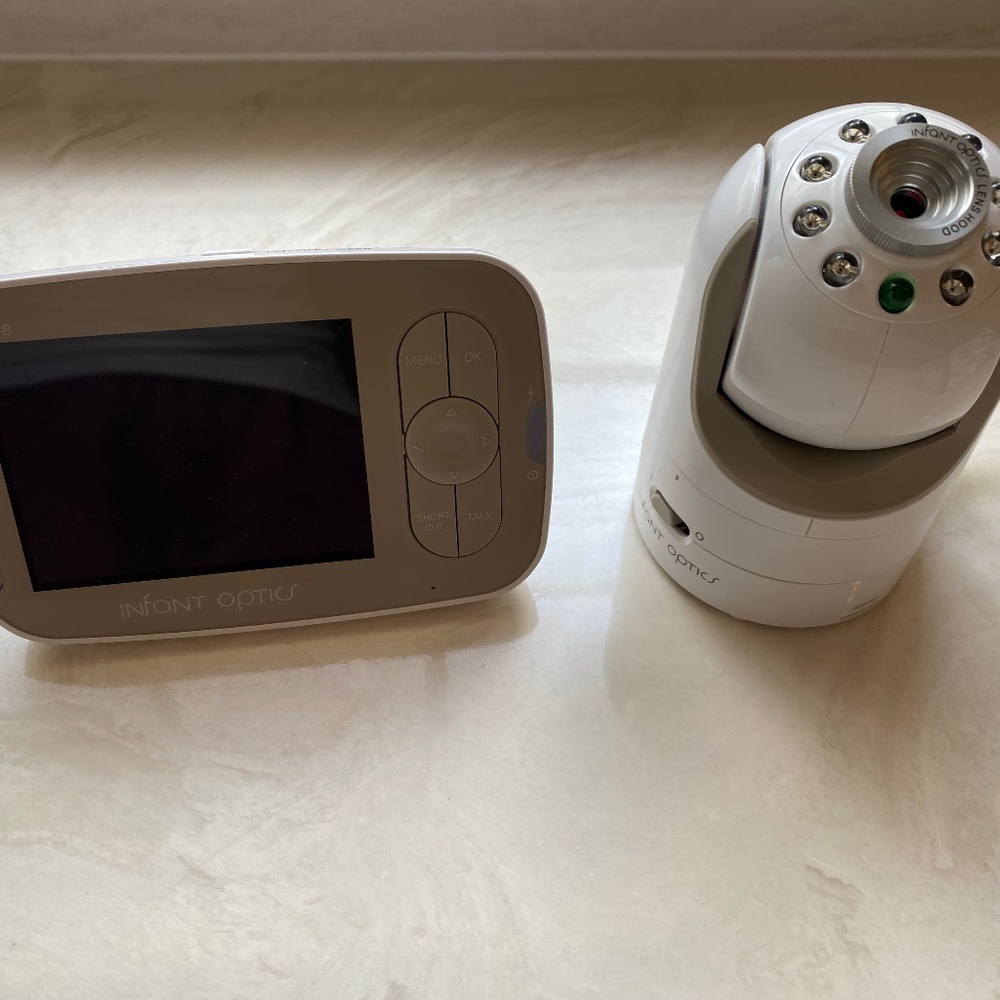 Infant Optics Baby Monitor